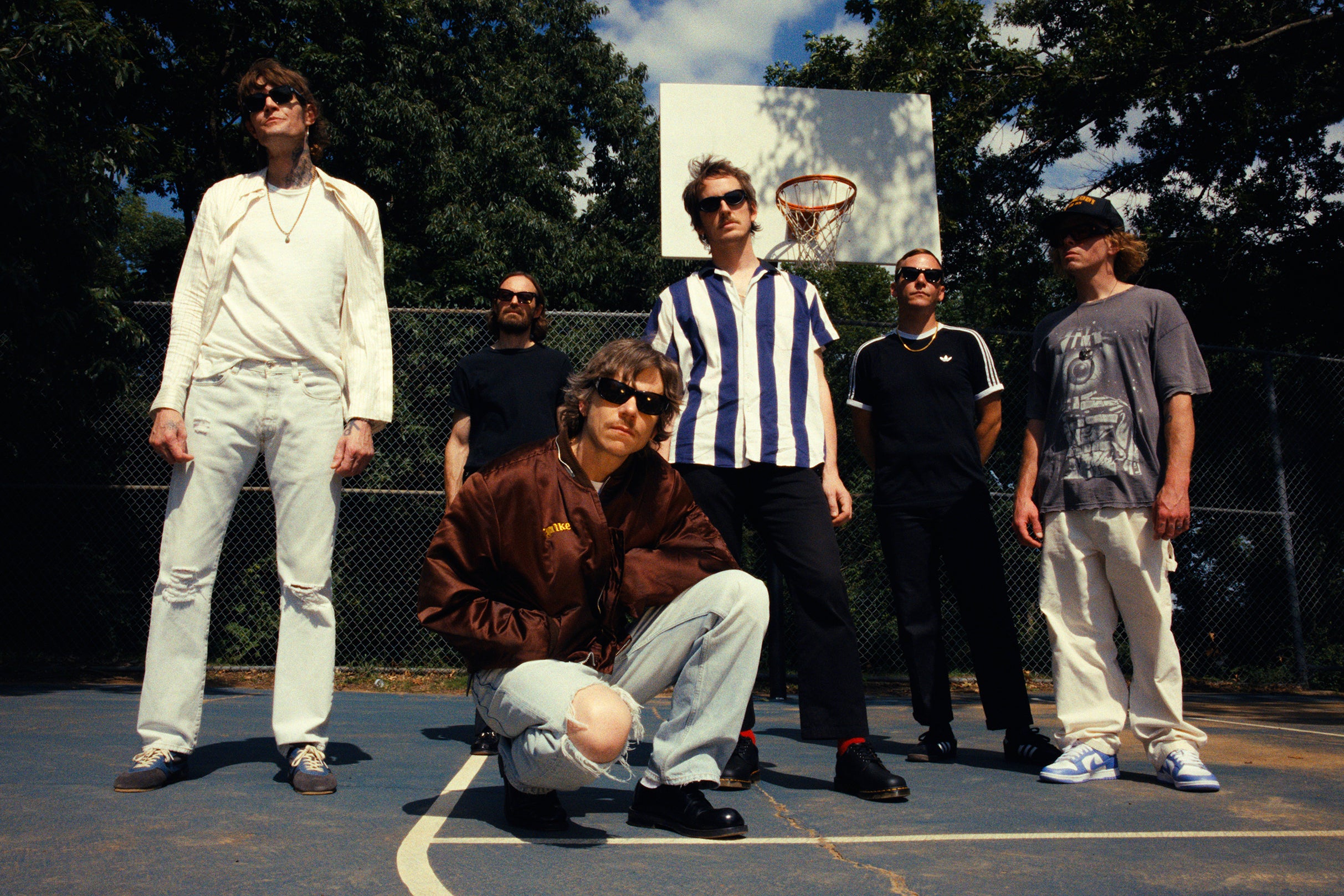 Cage The Elephant: DYING IN REVERSE TOUR