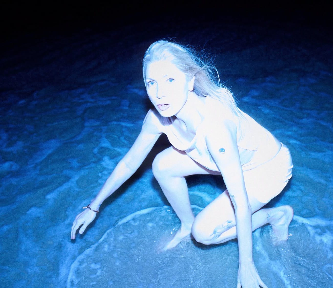 Ciało: Ellen Allien, plakat wydarzenia