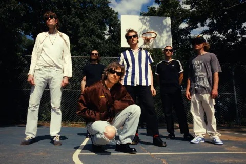Cage The Elephant: DYING IN REVERSE TOUR