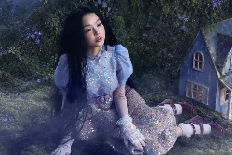 Bella Poarch: PICNIC AT THE CEMETERY TOUR